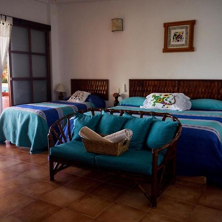 Casa Adriana Hotel Zihuatanejo Exterior foto